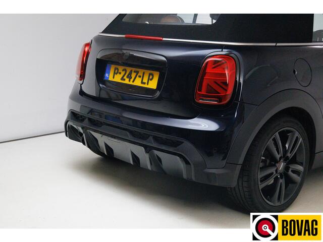 Mini John Cooper Works Mini Cabrio 1.5 Cooper | Stoel- & stuurverwarming | Leer | Camera | Cruise | Keyless, Full Led, Ambiance verlichting, Apple Carplay