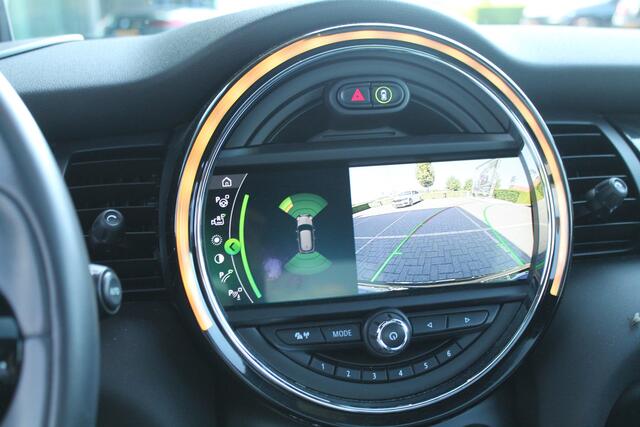 Mini John Cooper Works Hatchback Chili Automaat / Panoramadak / Achteruitrijcamera / Adaptieve LED / Active Cruise Control / Comfort Access / Head-Up / Adaptief onderstel