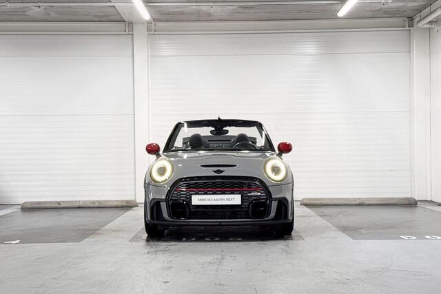 Mini John Cooper Works Cabrio | Harman Kardon | Head-Up Display | Adaptieve Cruise Control | 18" JCW Circuit Spoke