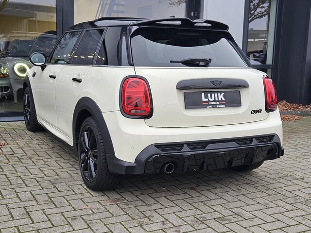 Mini John Cooper Works Mini 1.5 Cooper Trim + BLACK OPTIC + PANO DAK + LED + VOLLEER