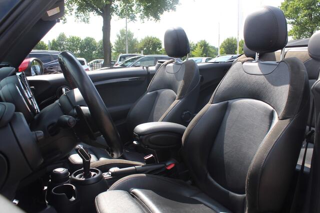 Mini John Cooper Works Mini Cabrio 2.0 Chili / Full options / Camera / JCW Package / Head-up display / DAB / Harman Kardon