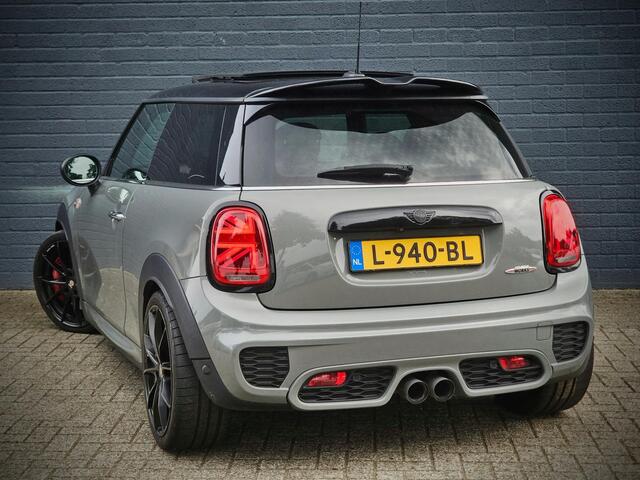 Mini John Cooper Works Mini 2.0 COOPER Chili / ADAPT. CRUISE / PANO / HUD / LEDER / STOELVERW.