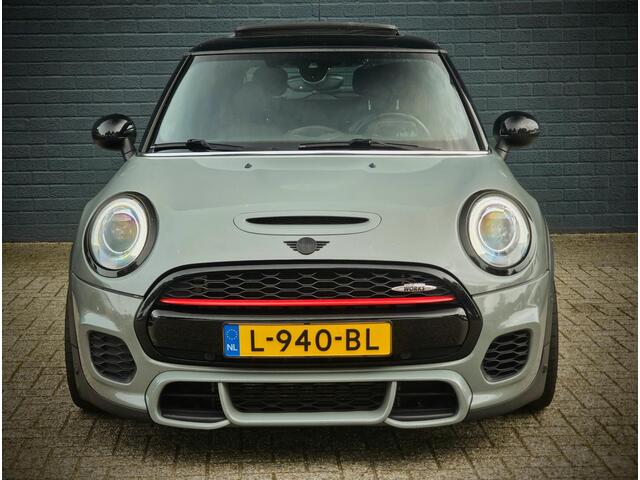 Mini John Cooper Works Mini 2.0 COOPER Chili / ADAPT. CRUISE / PANO / HUD / LEDER / STOELVERW.