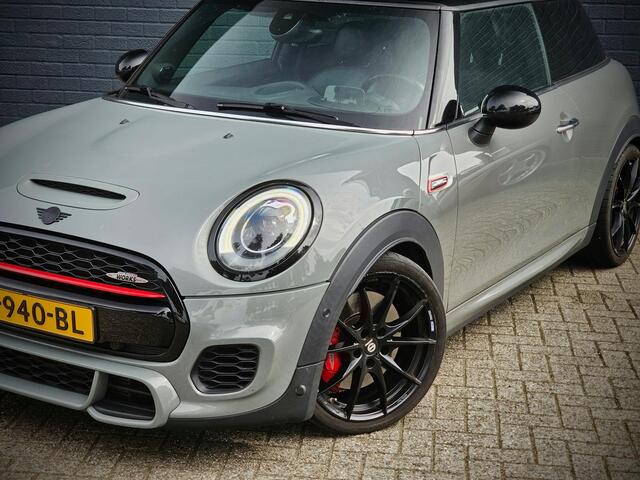 Mini John Cooper Works Mini 2.0 COOPER Chili / ADAPT. CRUISE / PANO / HUD / LEDER / STOELVERW.