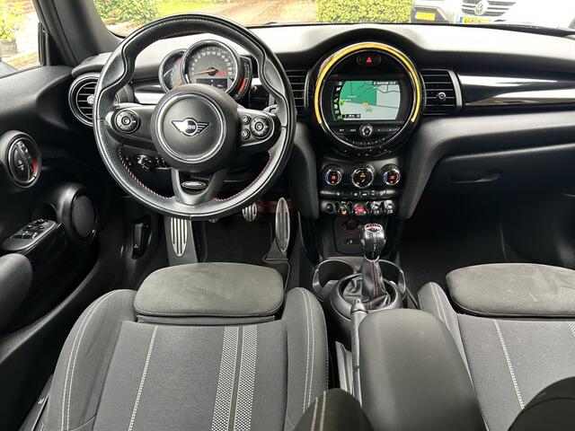 Mini John Cooper Works Mini 1.5 JCW Pack, Navi, Carplay, Sportstoelen, NL-auto