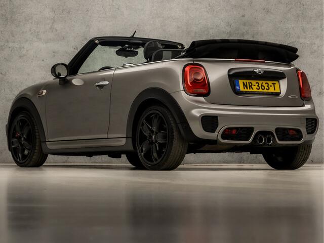 Mini John Cooper Works Mini Cabrio 2.0 Chili 232Pk Automaat (GROOT NAVI, HEAD-UP DISPLAY, HARMAN/KARDON, CAMERA, STOELVERWARMING, KEYLESS, LED KOPLAMPEN, NIEUWSTAAT)