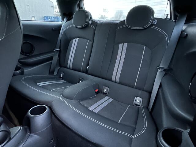 Mini John Cooper Works Mini 1.5 Cooper | Nieuw Binnen | Navigatie | LED | JCW | APK 22-02-2027 |