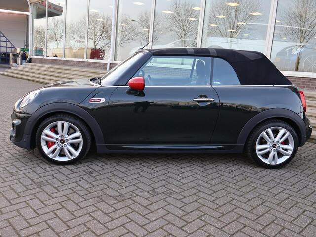 Mini John Cooper Works Mini Cabrio 2.0 JCW 231 PK REBEL GREEN | JCW STOELEN | ADAPTIVE CRUISE | ORIG. NL