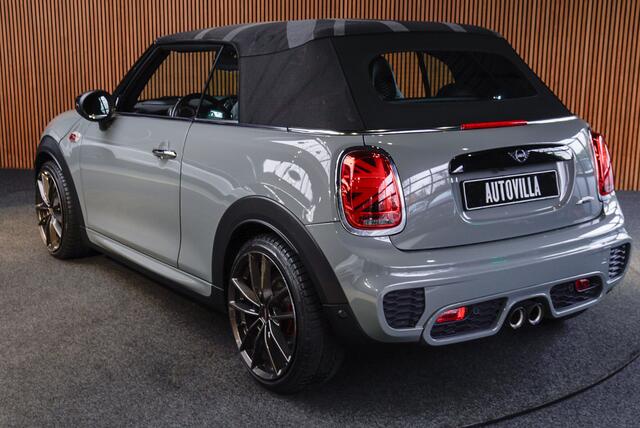 Mini John Cooper Works Mini Cabrio 2.0 232pk HUD Navi Leer Camera Harman K. PDC Carplay Keyless Go & Entry LM velgen Zwarte binnenhemel Stoelverwarming Sportstoelen LED BTW auto!