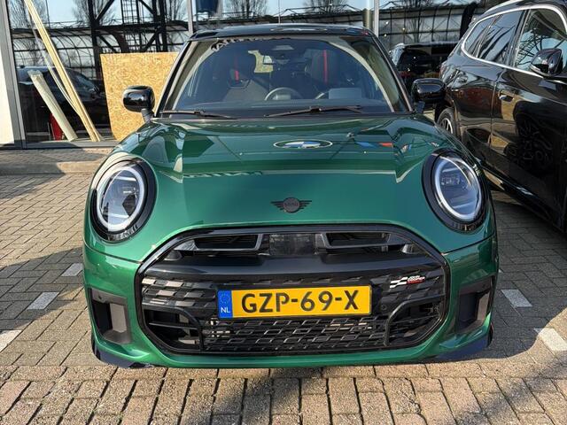Mini John Cooper Works 5-deurs C Cooper M | British Racing Green | 18" | Panorama | Stoel/Stuurverwarming
