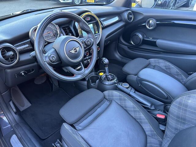 Mini John Cooper Works Mini Cabrio 2.0 S JCW