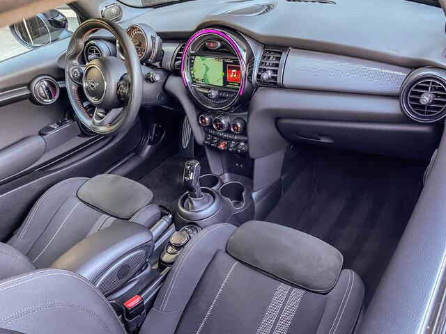 Mini John Cooper Works 136PK Automaat Cooper | HARMAN KARDON | MINI CONNECTED XL | LED KOPLAMPEN | KEYLESS |