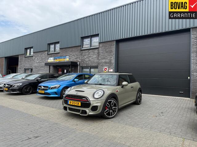 Mini John Cooper Works Mini 2.0 Chili | 1E EIGENAAR | 12MND GARANTIE | 230PK | PANO | ACC | CARPLAY | LED | HEAD-UP | NAVI | DAB |