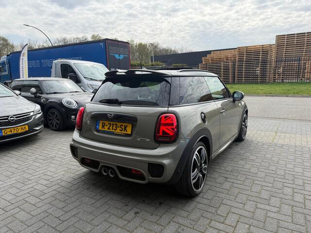 Mini John Cooper Works Mini 2.0 Chili | 1E EIGENAAR | 12MND GARANTIE | 230PK | PANO | ACC | CARPLAY | LED | HEAD-UP | NAVI | DAB |
