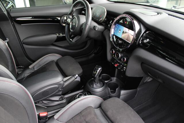 Mini John Cooper Works Hatchback S Rockingham GT JCW Automaat / Panoramadak / JCW Sportstoelen / Achteruitrijcamera / Comfort Access / LED / Stoelverwarming