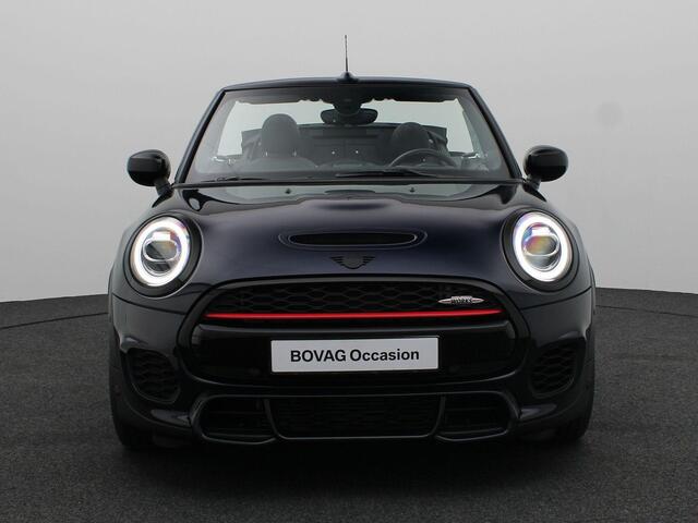 Mini John Cooper Works Cabrio Chili + Park Assistant + Driving Assistant + Harman Kardon + Elektrisch verwarmde voorstoelen + Comfort Access + 18''
