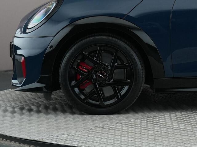 Mini John Cooper Works Mini Cabrio 2.0 JCW XL 231 pk SEAF | Comfort Access | 360 graden camera | Adaptieve cruise control |