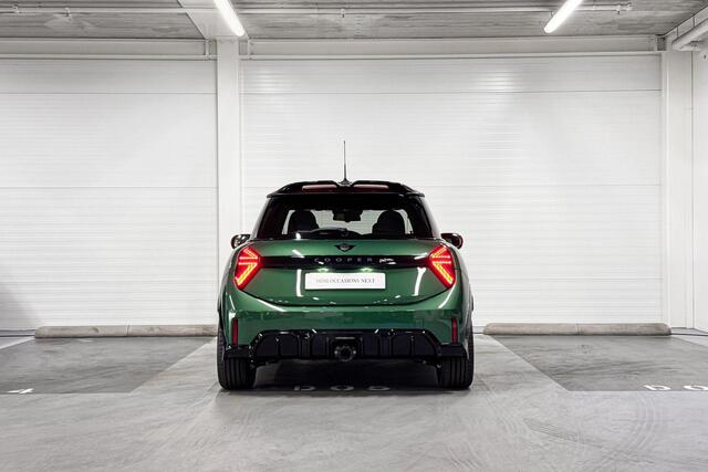 Mini John Cooper Works 3-Deurs XL | Panoramadak | Head-Up Display | Harman/Kardon | Comfort Access | Stuurwielverwarming | Stoelverwarming | Driving Assistant Plus