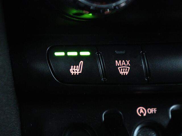 Mini John Cooper Works 1.5 Chili Serious Business | JCW Pack | Stoelverwarming | Head-Up | Sportstoelen | Harman/Kardon | Navigatie | Climate control | Full LED | Parkeerhulp | Cruise control | Half leder | Bluetooth