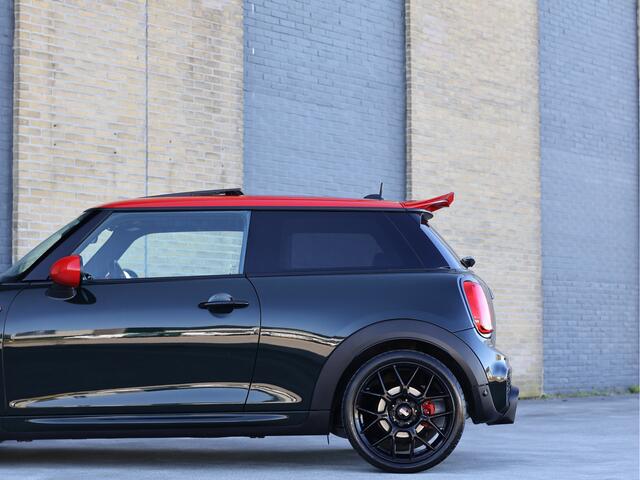 Mini John Cooper Works Mini 2.0 Chili Rebel Green | Harman/Kardon | Pano | HUD | Automaat