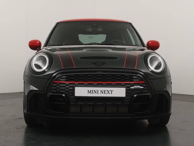 Mini John Cooper Works 3-deurs JCW-Pack | Stoel- en Stuurverwarming | Adaptive Cruise | Harman Kardon | Panoramadak