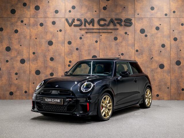 Mini John Cooper Works 3-Deurs Mini 2.0 JCW XL | Vol leder | Harman Kardon | HUD | Pano |
