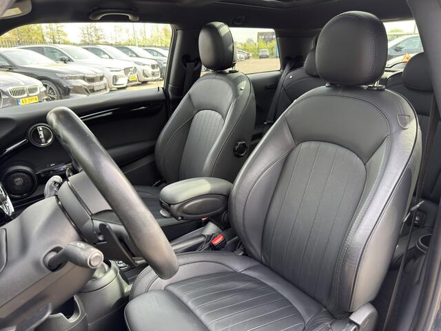 Mini John Cooper Works 3-deurs 2.0 | Chili | 18'' | Panorama | Harman/Kardon | Getint Glas | Head-Up | Camera | Comfort Access | 232 pk
