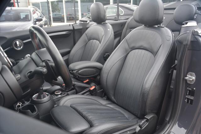Mini John Cooper Works Cabrio 2.0 Chili | Navigatie | Harman-Kardon | HUD | Keyless | Camera | Leer | Sfeerverlichting | Super uitgevoerde Cooper JCW en keurig onderhouden!!