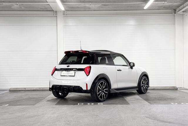 Mini John Cooper Works 3-deurs Cooper XL | Panoramadak | Harman/Kardon | Stuurwielverwarming | Driving Assistant Plus | Comfort Access