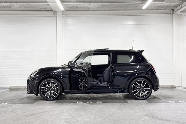 Mini John Cooper Works 3-Deurs S Cooper XL | Head-Up Display | Harman/Kardon | Panoramadak | Stuurwielverwarming | Stoelverwarming | Comfort Access | Driving Assistant Plus |