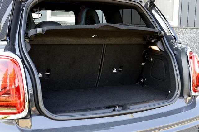 Mini John Cooper Works 3-Deurs 2.0 Chili Rijklaarprijs-Garantie Panorama dak Led Camera Apple Carplay Airco