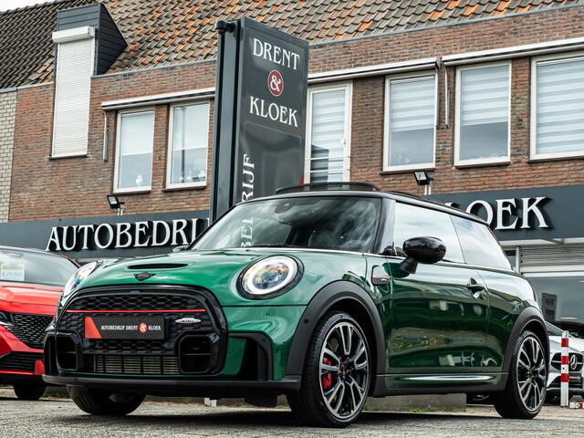 Mini John Cooper Works 3-Deurs 2.0 JCW Pack PANO CAMERA 18 INCH SHADOW LINE ADAP CRUISE
