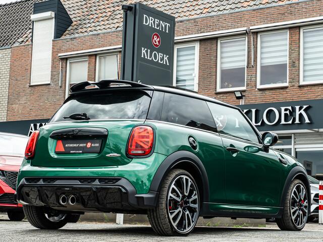 Mini John Cooper Works 3-Deurs 2.0 JCW Pack PANO CAMERA 18 INCH SHADOW LINE ADAP CRUISE