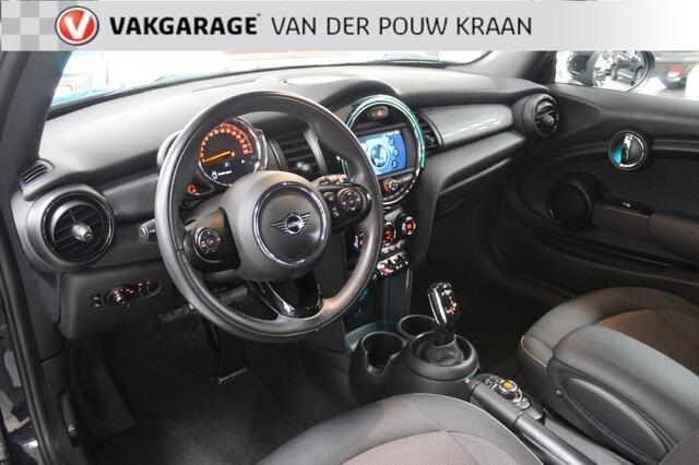 Mini MINI 1.5 Cooper Pepper 136pk Climate control / cruise control / Navi