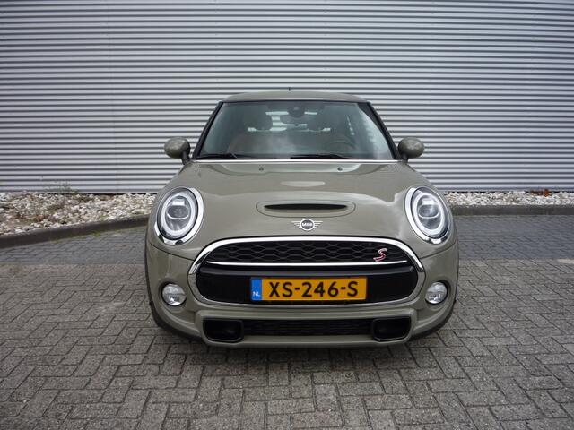 Mini MINI 2.0 (192Pk) Cooper S Chili-Serious Navi HUD Leder Géén Afleverko