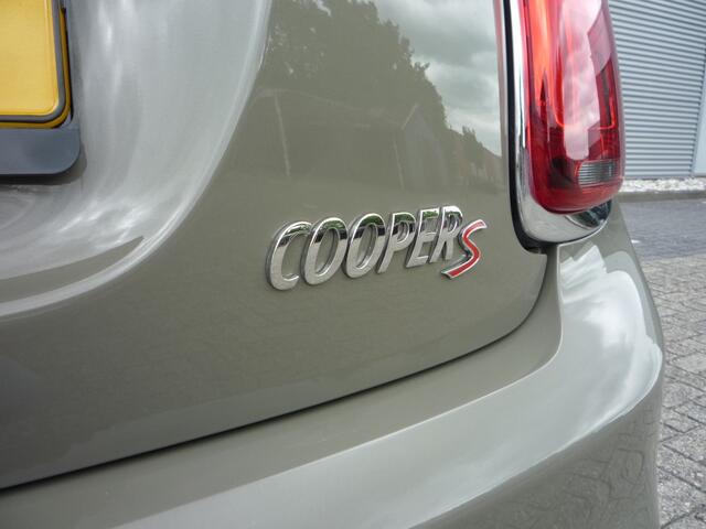 Mini MINI 2.0 (192Pk) Cooper S Chili-Serious Navi HUD Leder Géén Afleverko