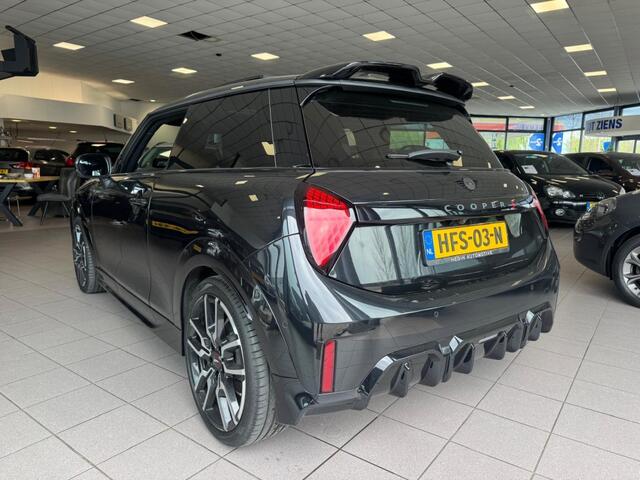 Mini MINI 2.0 Cooper S JCW XL FULL OPTION BJ 2024 !!!
