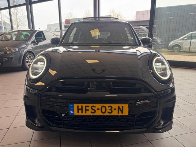 Mini MINI 2.0 Cooper S JCW XL FULL OPTION BJ 2024 !!!