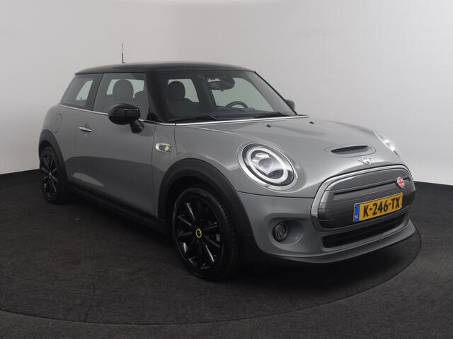 Mini MINI Essential 33 kWh | Camera o Keyless o CarPlay o Stoelverwarming