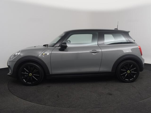 Mini MINI Essential 33 kWh | Camera o Keyless o CarPlay o Stoelverwarming