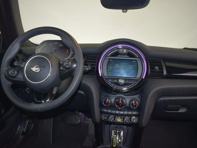 Mini MINI Essential 33 kWh | Camera o Keyless o CarPlay o Stoelverwarming