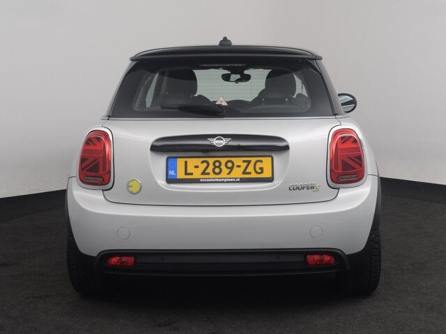 Mini MINI Classic 33 kWh | Camera o Keyless o CarPlay o Stoelverwarming