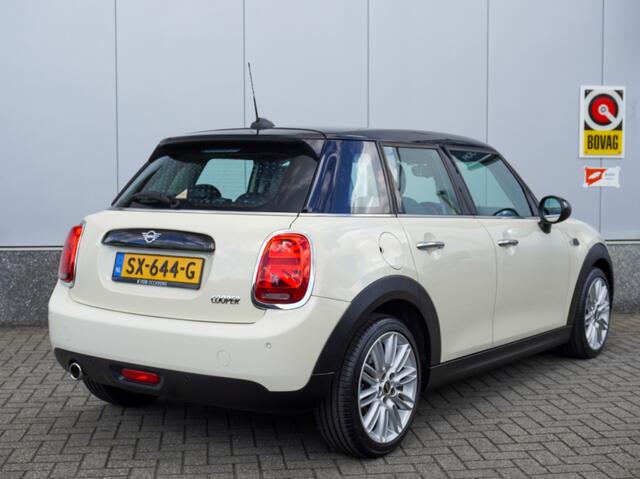 Mini MINI 1.5 Cooper Chili 136 PK Automaat | CarPlay | Keyless | Groot Nav