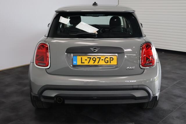 Mini MINI 1.5 One First Essential | LED | Carplay | 17" LM