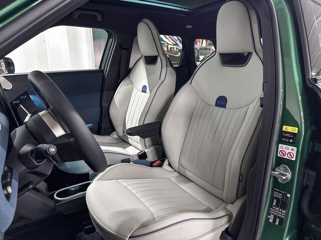 Mini MINI Aceman E | Favoured Uitvoering | Pakket L | 18" Night Flash Spoke 2-tone