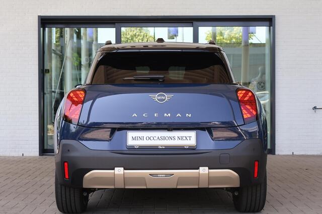 Mini MINI Aceman E Favoured Trim + Package M + MINI Month