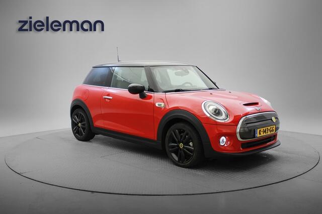 Mini MINI BlackenRed Edition - Carplay, Camera, Half Leer, Stoelverw. SOH 97%