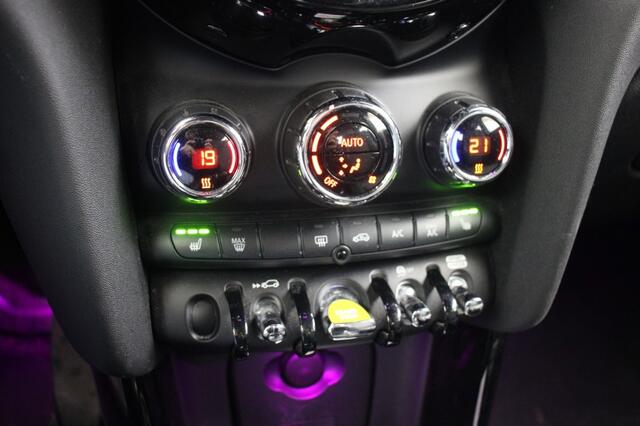 Mini MINI BlackenRed Edition - Carplay, Camera, Half Leer, Stoelverw. SOH 97%