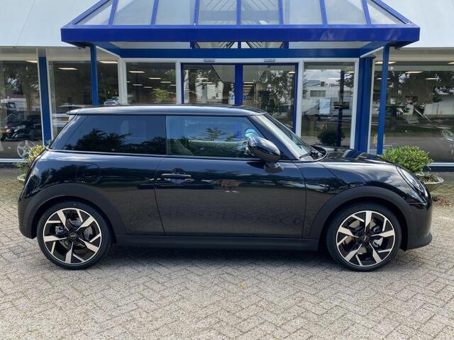 Mini MINI 3-Deurs Navigatie leer Panoramadak 1.5 Cooper Chili Bns automaat/navigatie/panorama dak