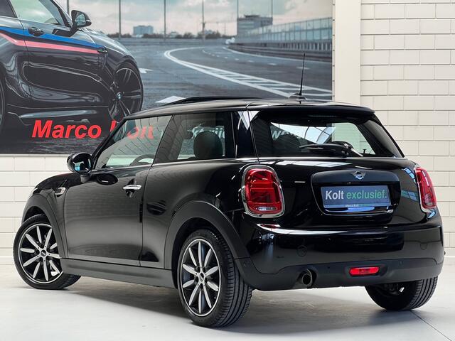 Mini ONE Mini 1.5 Chili Turbo 102 PK Automaat / Airco / Apple Carplay / Panoramadak / Camera / Leder Sport Int / LED / Park Sensors / 1e Eigenaar!